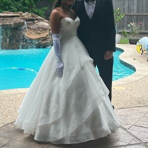 Elegant Strapless Gown